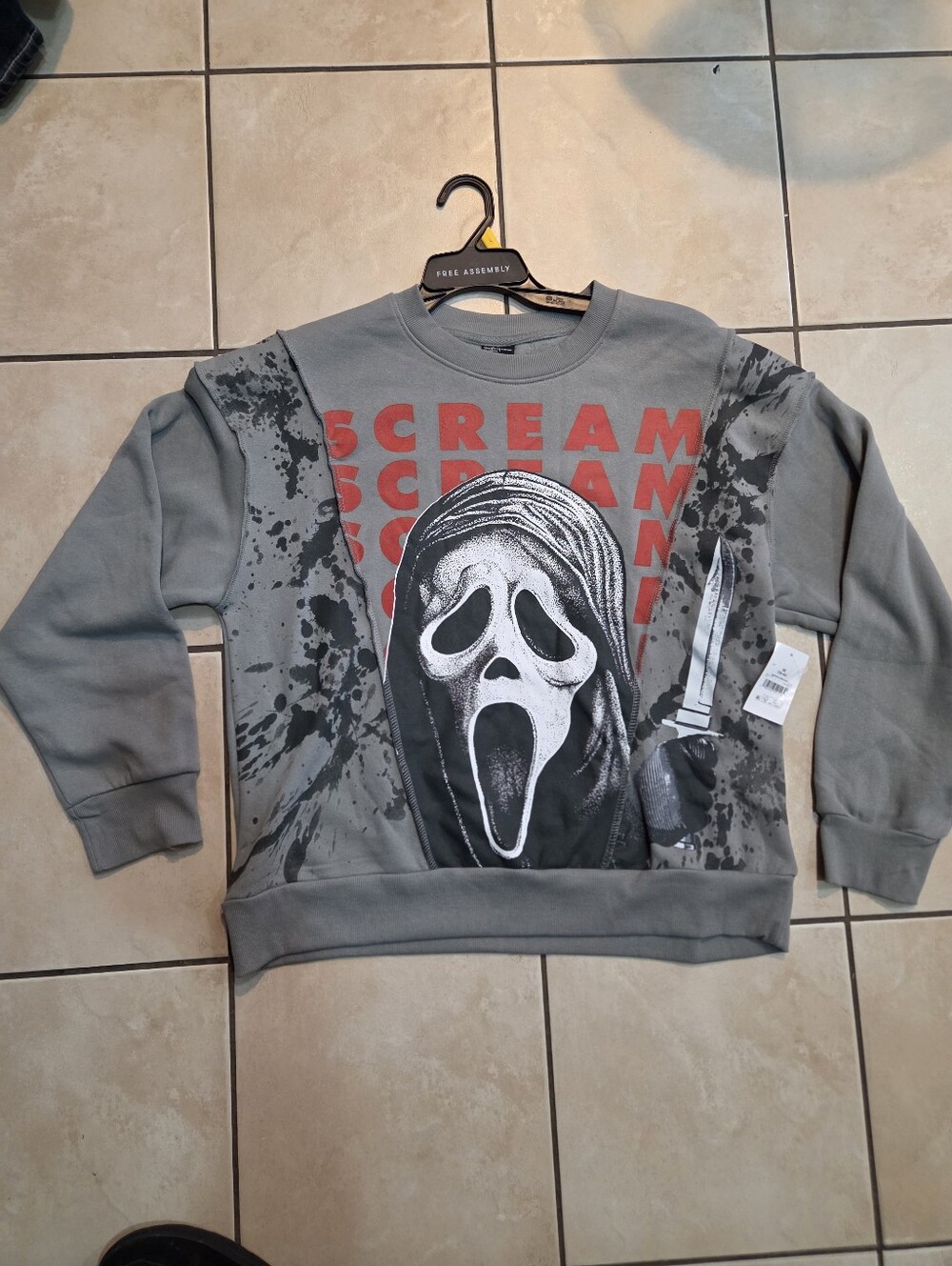 Unbranded Men's Gray 'Scream' Graphic Crewneck Sweatshirt